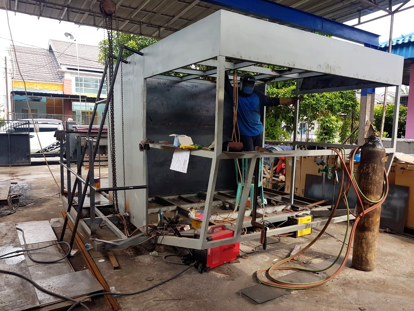 Operator cabin during fabrication and finishing.